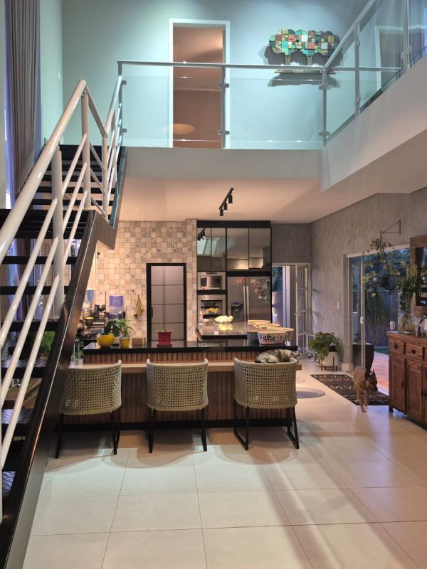 2f471ef6-9202-45cc-a21b-e8524ea18d59