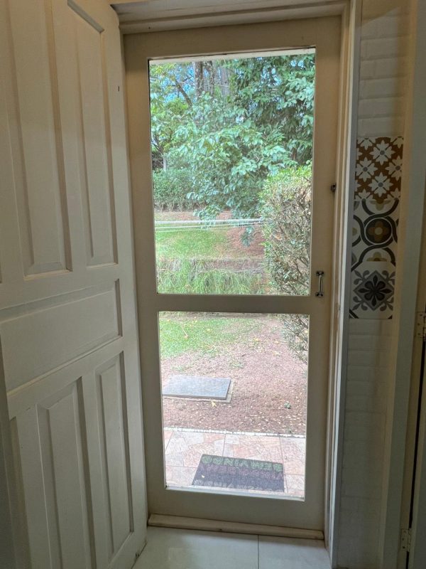 df21eaeb-d990-4144-89f3-3a2b8673d18a