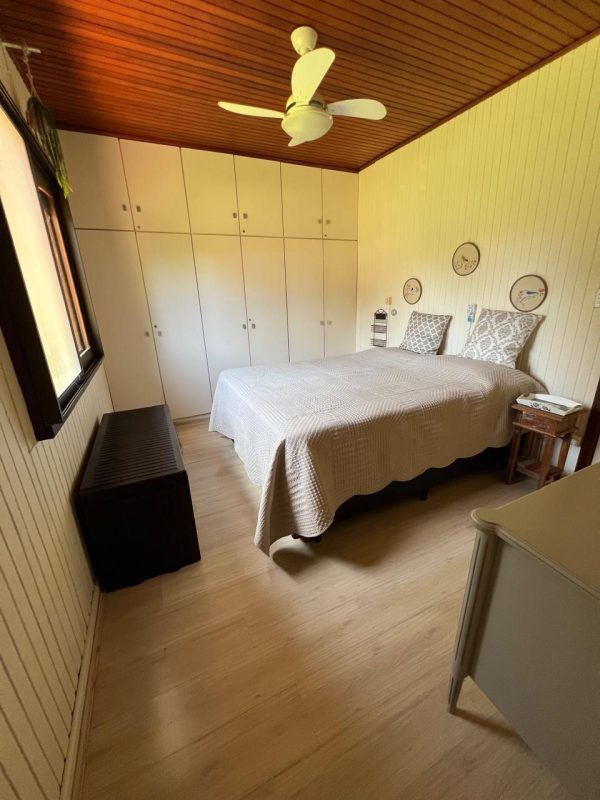 e489148c-d919-4073-8fd6-5495d686633c